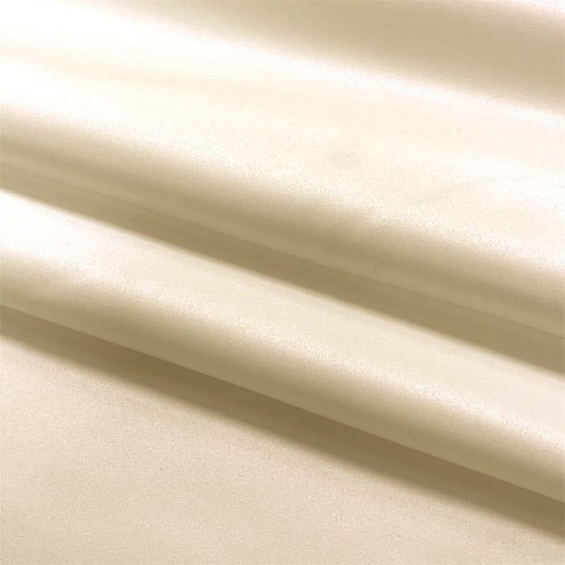 LJUS SAND DULL WEDDING SATIN – MATT BRÖLLOPSSATIN MED MJUKT FALL