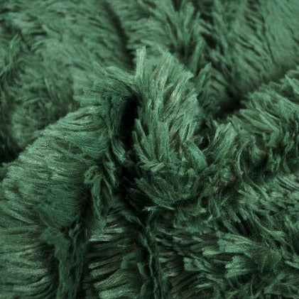 MÖRKGRÖN LÅNGHÅRIG PLYSCH – 30 MM LUGG & TVÄRSGÅENDE STRETCH