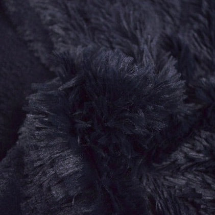 MARINBLÅ LÅNGHÅRIG PLYSCH – 30 MM LUGG & TVÄRSGÅENDE STRETCH