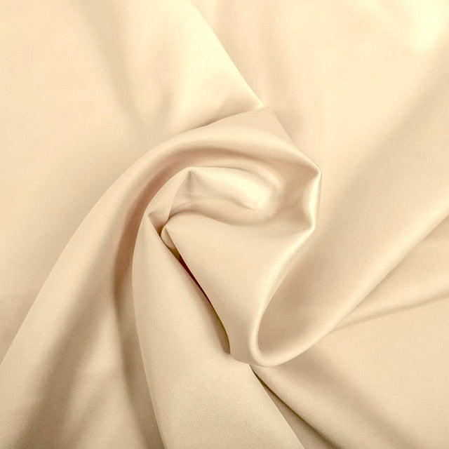 CHAMPAGNEFÄRGAD MATT SATIN MED STRETCH – 2-VÄGSSTRETCH & MATT LYSTER