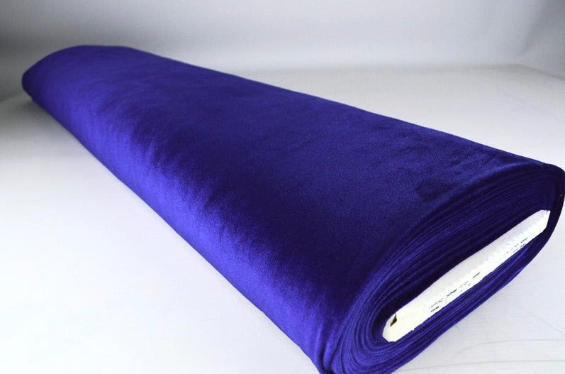 MÖRKBLÅ VELOUR MED STRETCH – MJUK STICKAD KVALITET