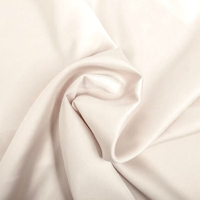 KRÄMFÄRGAD MATT SATIN MED STRETCH – 2-VÄGSSTRETCH & MATT LYSTER