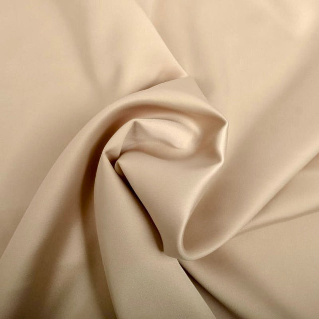 BEIGE MATT SATIN MED STRETCH – 2-VÄGSSTRETCH & MATT LYSTER