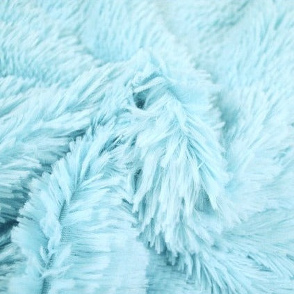 LJUSBLÅ LÅNGHÅRIG PLYSCH – 30 MM LUGG & TVÄRSGÅENDE STRETCH