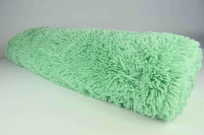 MINTGRÖN LÅNGHÅRIG PLYSCH – 30 MM LUGG & TVÄRSGÅENDE STRETCH