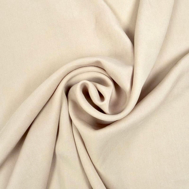 ECRU TENCEL™ TWILL – NATURLIGT MJUK, ANDAS & MED SMIDIG DRAPERING