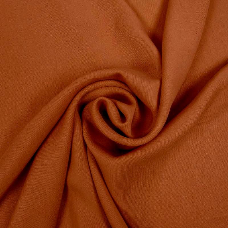 MURSTENSRÖD TENCEL™ TWILL – NATURLIGT MJUK, ANDAS & MED SMIDIG DRAPERING
