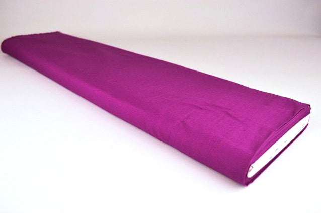 VIOLETT BOMULLSPOPLIN – TÄTT VÄVT BOMULLSTYG