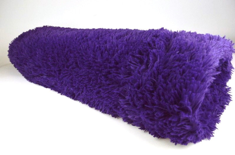 MÖRKBLÅ LÅNGHÅRIG PLYSCH – 30 MM LUGG & TVÄRSGÅENDE STRETCH