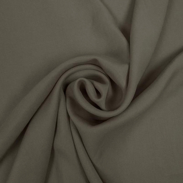 STÅLGRÅ TENCEL™ TWILL – NATURLIGT MJUK, ANDAS & MED SMIDIG DRAPERING