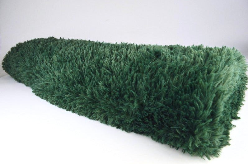 MÖRKGRÖN LÅNGHÅRIG PLYSCH – 30 MM LUGG & TVÄRSGÅENDE STRETCH