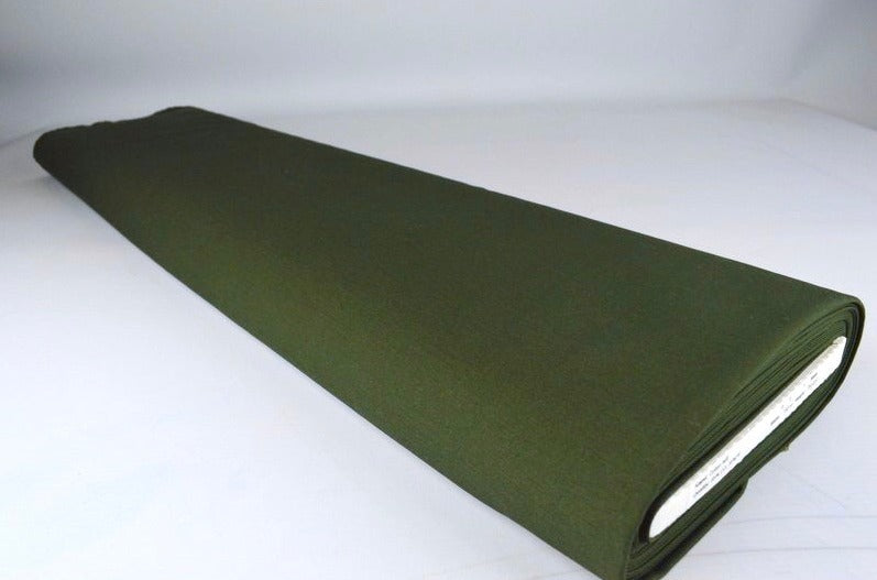 MÖRK MOSSGRÖN BOMULLSTWILL – KRAFTIGT OCH FORMSTABILT TYG