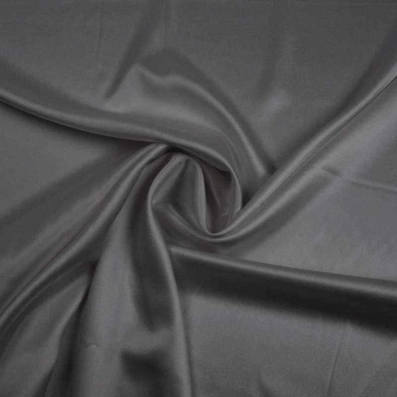 GRÅ SILKESATIN MED LÄTT STRETCH – MJUK & SLÄT YTA