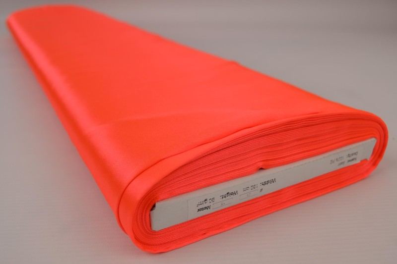 NEON ORANGE SATIN TYG – LÄTT & GLANSIGT