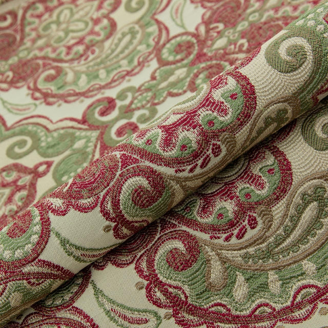 RØD-GRØN PAISLEY PÅ CREME BOMBAJ JACQUARD MØBELSTOF – PAISLEY-MØNSTER