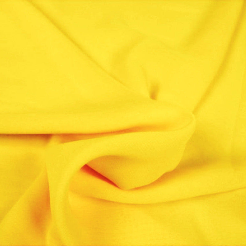 GUL CHIFFONG – LÄTT, TRANSPARENT & MED VACKERT FALL