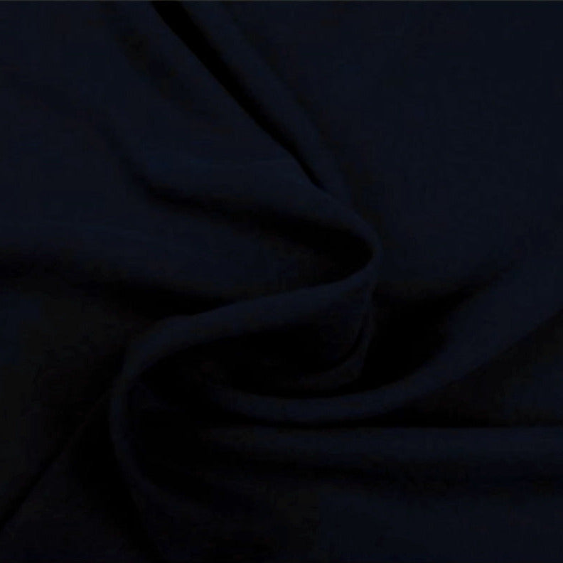 NAVY CHIFFON – LET, GENNEMSIGTIG & MED FLOT FALD