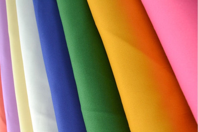RÖD BOMULLSTWILL MED STRETCH – DIAGONAL TWILL & FORMFAST KOMFORT