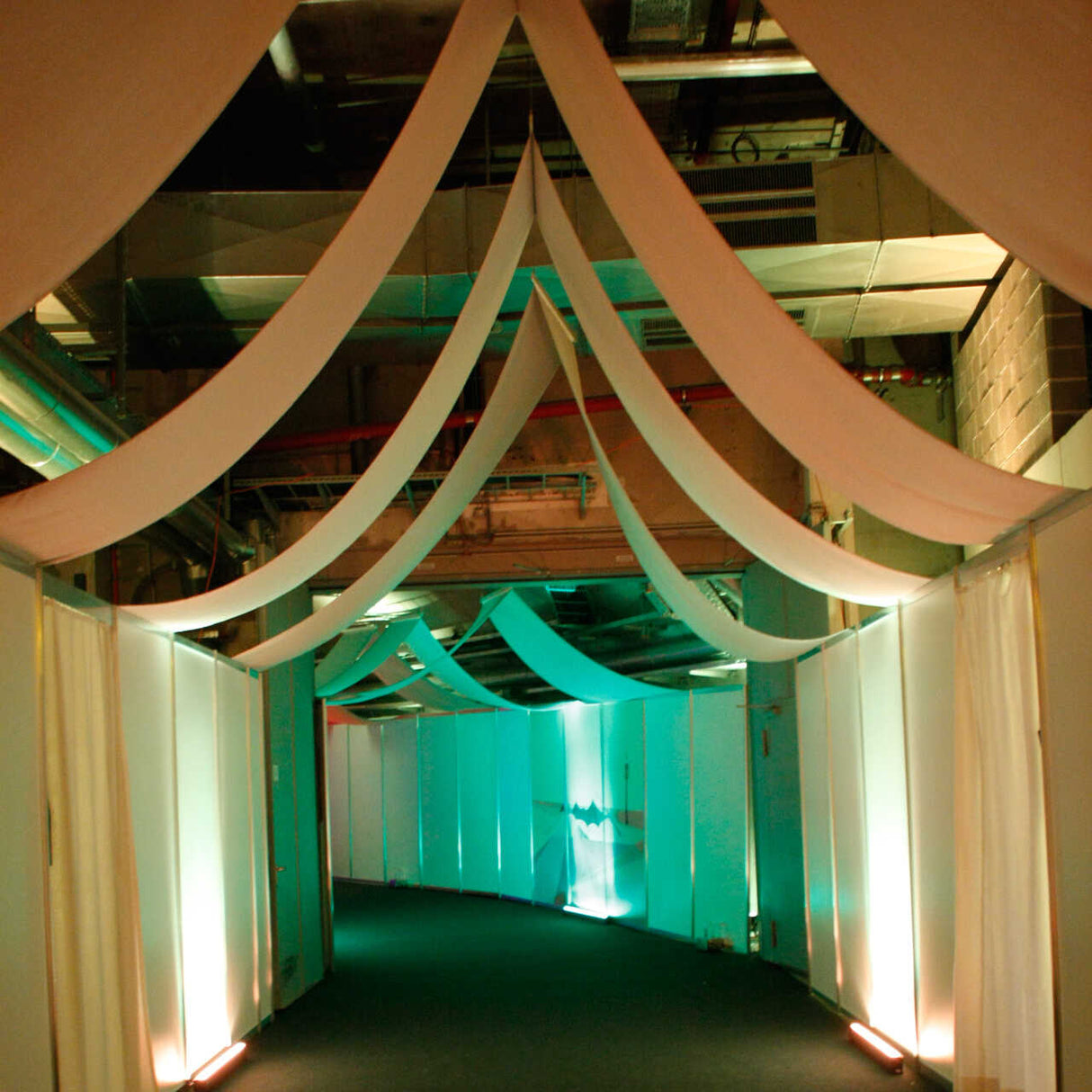 ORANGE BRANDFÖRHINDRANDE DEKO MOLTON – 300 CM, LÄTT & MATT