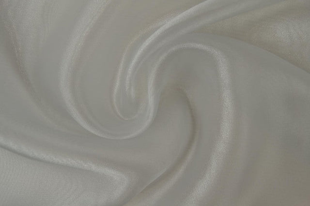 SILVERGRÅ ORGANZA – TRANSPARENT & GLÄNSANDE