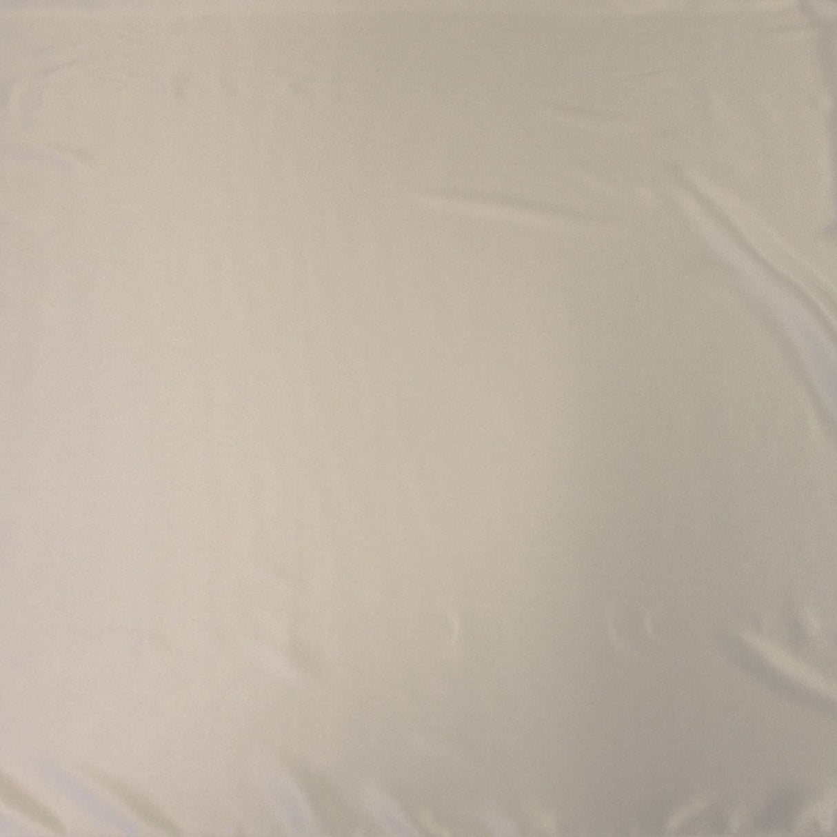 Garn & Metervarer Satin RÅHVID SILKE SATIN M. STRÆK