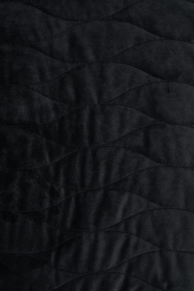 MAT NATSORT MAGIC VELVET 3D – QUILTET VELOUR MED BØLGEMØNSTER