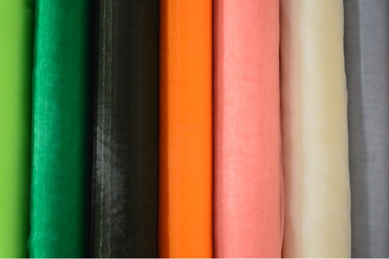 CHAMPAGNEFARVET ORGANZA – TRANSPARENT & SKINNENDE