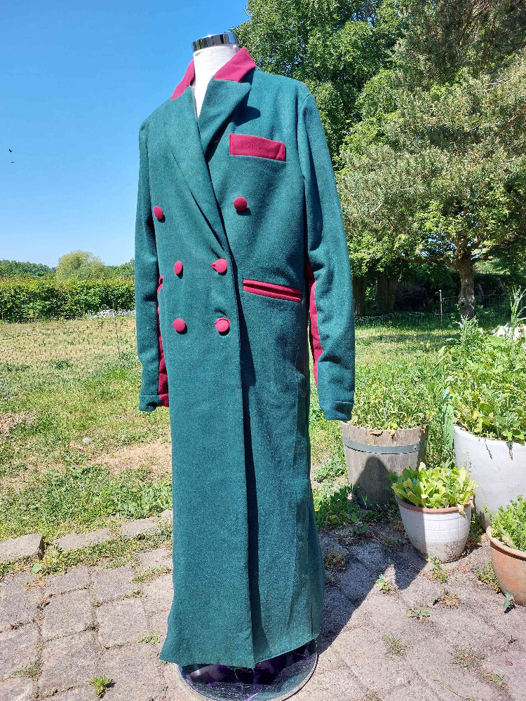 BRUN SLITSTARKT OCH MJUKT ULLTYG