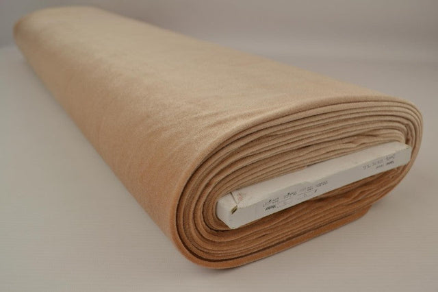 KAMELFÄRGAD VELOUR MED STRETCH – MJUK STICKAD KVALITET
