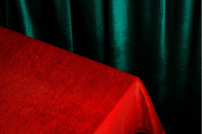 CHAMPAGNEFARVET NERVØS VELOUR – STRIKKET, STRÆKBAR & GLANSFULDT FALD