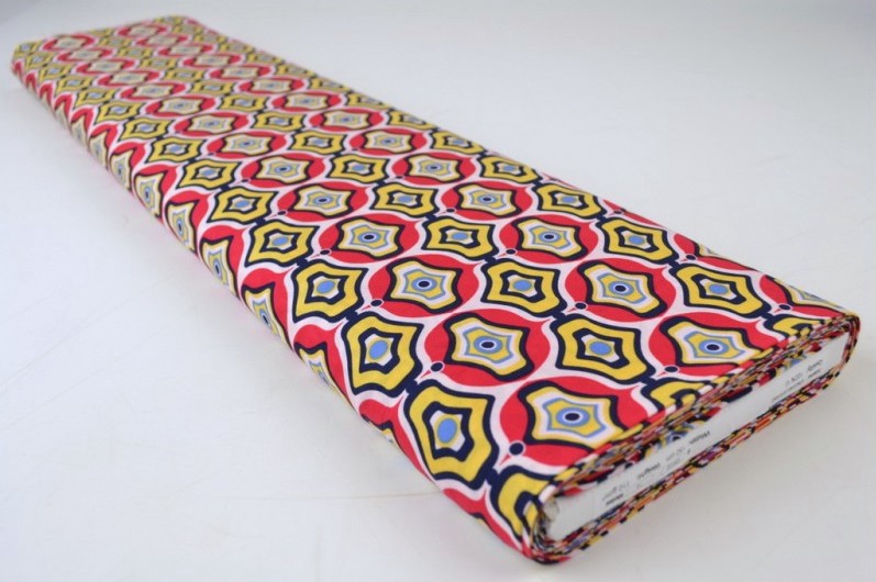 VISKOSE STOF MED RØDT OG GULT GEOMETRISK BUE PRINT VISKOS – LÄTT FALL & ELEGANT MATT LYSTER