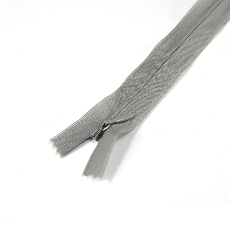 SØLVGRÅ USYNLIG LYNLÅS 4 MM