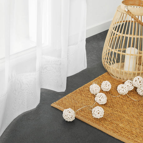 BRANDHÆMMENDE CHIFFON GARDINSTOF – TRANSPARENT ELEGANCE