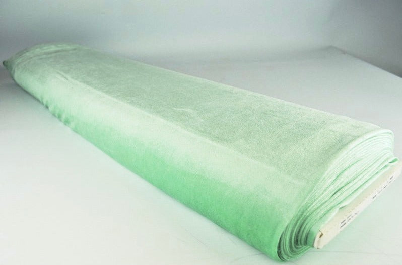 PASTELGRØN VELOUR MED STRÆK
