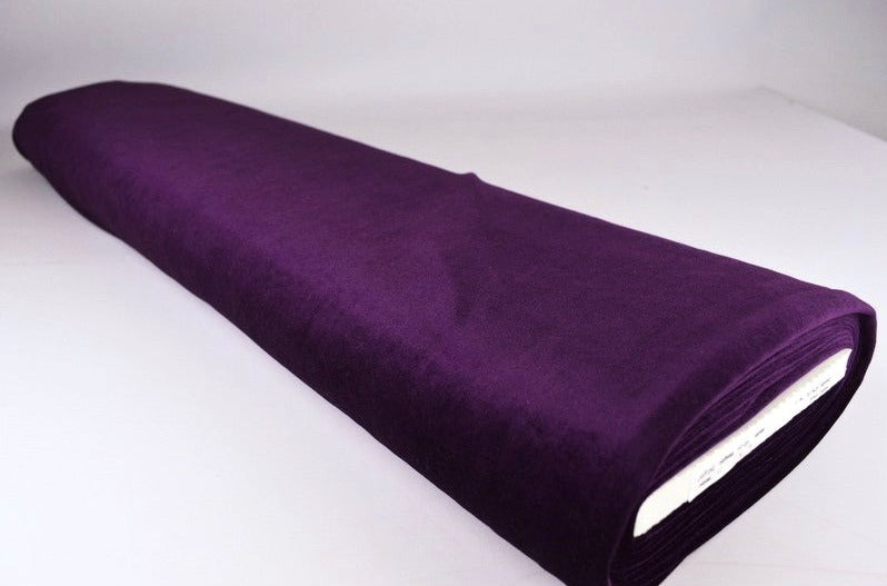 MÖRKLILA VELOUR MED STRETCH – MJUK STICKAD KVALITET