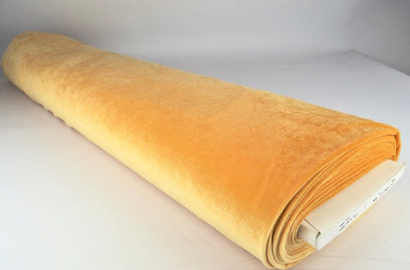 CURRYGUL VELOUR MED STRETCH – MJUK STICKAD KVALITET