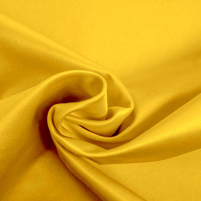 LYS GULD SELENA TUNG BRUDESATIN MED LET STRÆK