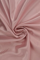 DUSTY ROSA SATIN TYG – LÄTT & GLANSIGT
