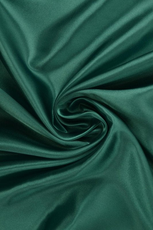 MÖRKGRÖN SATIN TYG – LÄTT & GLANSIGT