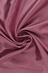 MÖRK VINTAGE ROSA SATIN TYG – LÄTT & GLANSIGT