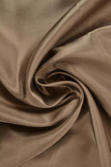 TAUPE SATIN TYG – LÄTT & GLANSIGT