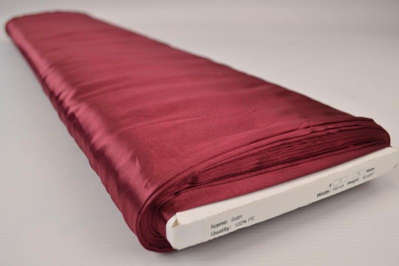 BORDEAUX SATIN TYG – LÄTT & GLANSIGT