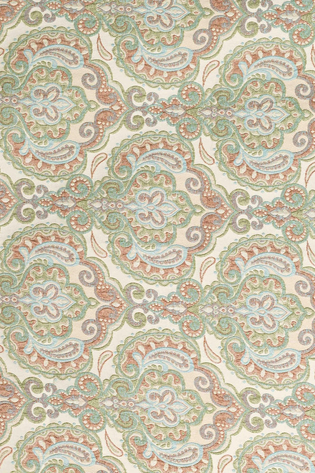SALVIEGRØN PAISLEY PÅ CREME BOMBAJ JACQUARD MØBELSTOF – PAISLEY-MØNSTER