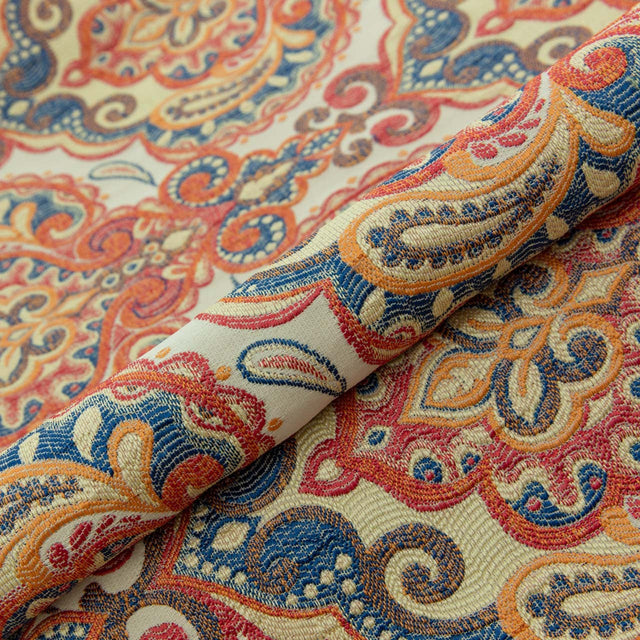 ORANGE-BLÅ PAISLEY PÅ CREME BOMBAJ JACQUARD MØBELSTOF – PAISLEY-MØNSTER