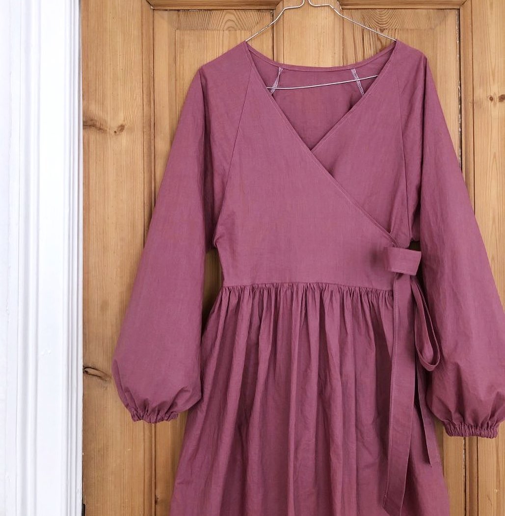 VINTAGE MÖRK LJUSROSA BOMULLSPOPLIN – TÄTT VÄVT BOMULLSTYG