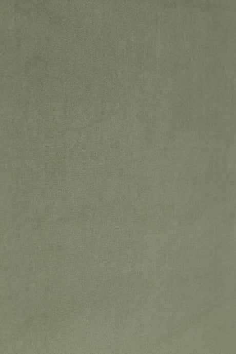 DÄMPAD SALVIAGRÖN CASABLANCA MÖBELVELOUR – MIKROSUEDE & SLITSTARK