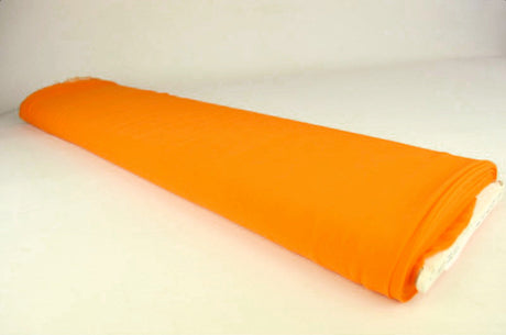 ORANGE CHIFFONG – LÄTT, TRANSPARENT & MED VACKERT FALL