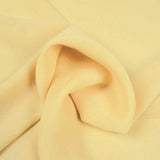 BEIGE CHIFFONG – LÄTT, TRANSPARENT & MED VACKERT FALL