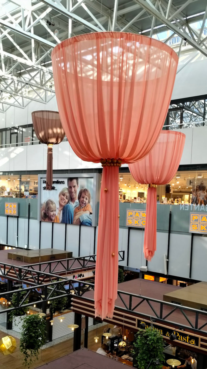 HAVSBLÅ CHIFFONG – LÄTT, TRANSPARENT & MED VACKERT FALL