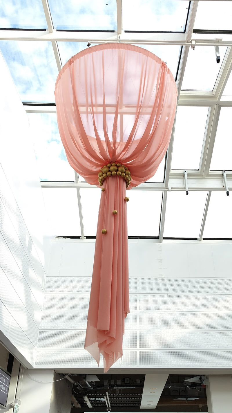 MØRK NEON ORANGE CHIFFON – LET, GENNEMSIGTIG & MED FLOT FALD